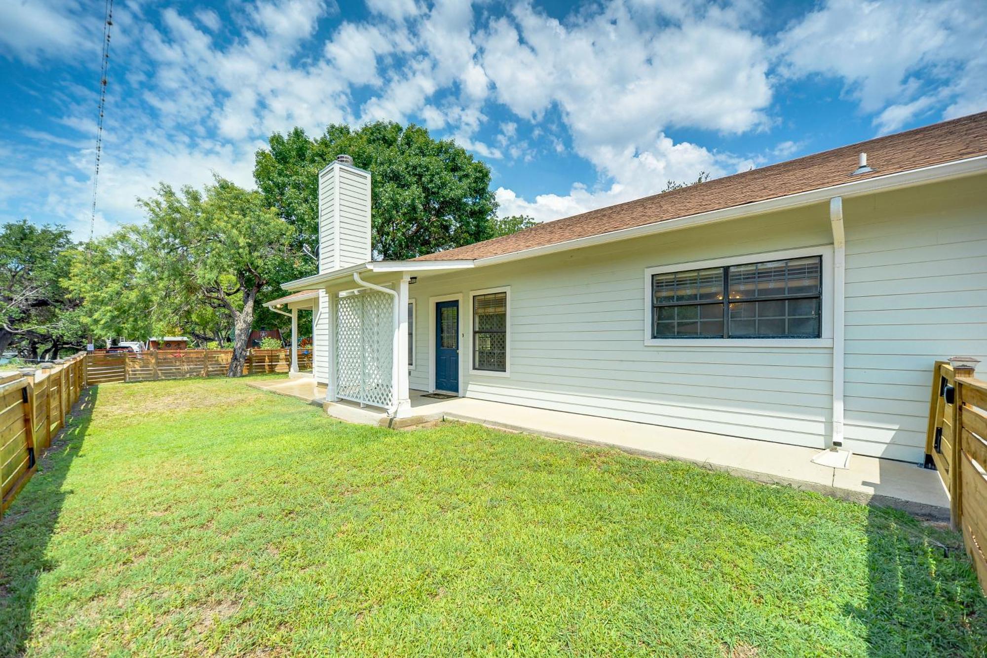 Texas Hill Country Retreat - Walk To Nueces River! Villa Camp Wood Exterior photo